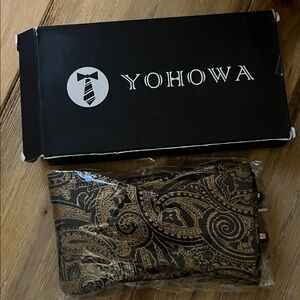 Black and Gold Paisley Tie